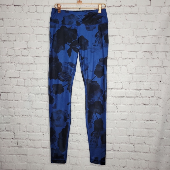 Lululemon Wunder Under Pant Full-On Luxtreme inky floral Leggings Size 6 - Picture 3 of 5